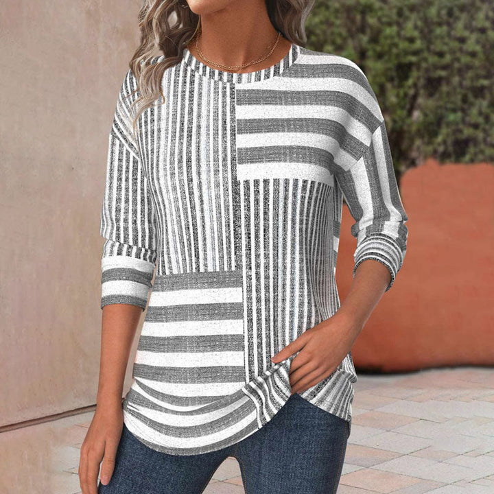 Melany – Your Go-To Blouse for Polished Comfort