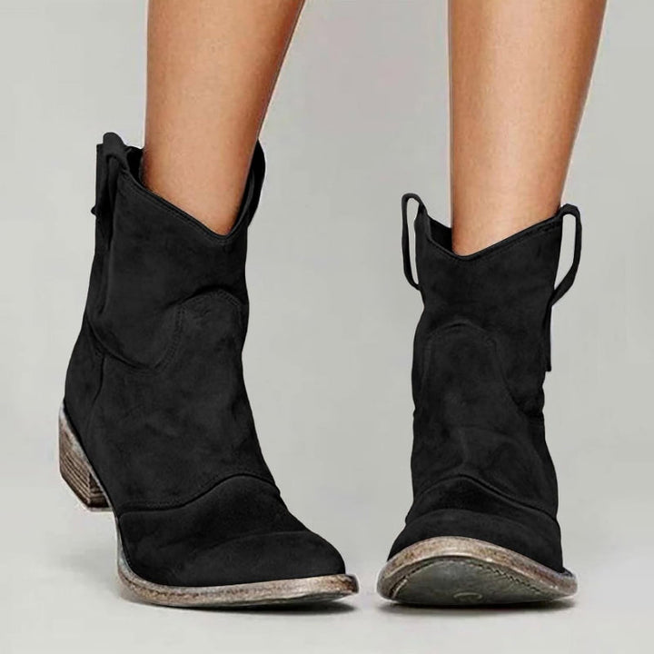 Daisy™ – Everyday Boots for Timeless Western Elegance