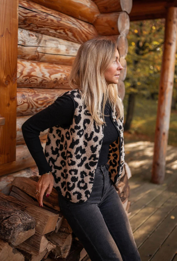 Adonis™ – Leopard Vest for Bold Everyday Confidence