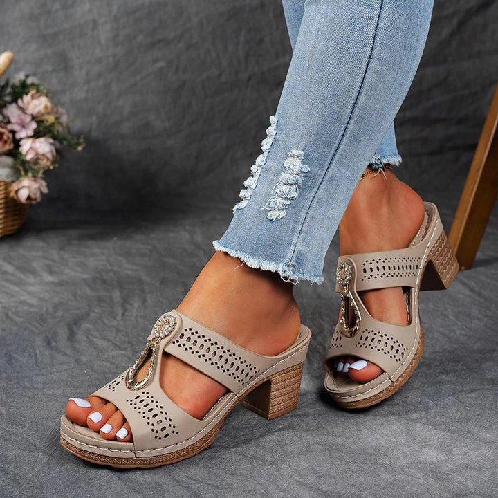 Ally™ | Chic and comfortable orthopaedic sandals