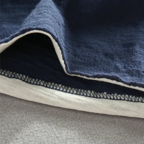 Jonathan™ – Everyday Essential Long Sleeve V-Neck Tee
